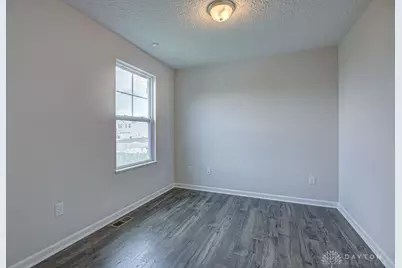 1221 Waterbury Drive, Franklin, OH 45005 - Photo 7