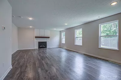 1221 Waterbury Drive, Franklin, OH 45005 - Photo 13