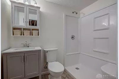 1221 Waterbury Drive, Franklin, OH 45005 - Photo 33