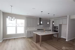 9019 Sorrento Pl, Dayton, OH 45458 - Photo 7