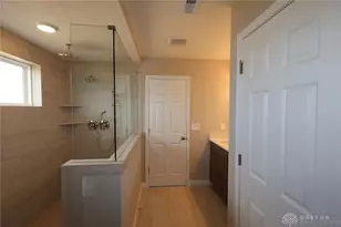 10205 Gully Pass Dr, Washington Twp, OH 45458 - Photo 15