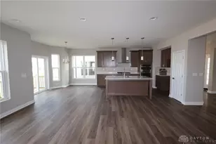 10205 Gully Pass Dr, Washington Twp, OH 45458 - Photo 7