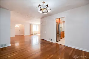 1643 Earlham Dr, Dayton, OH 45406 - Photo 9