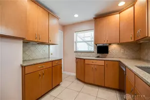 1643 Earlham Dr, Dayton, OH 45406 - Photo 7