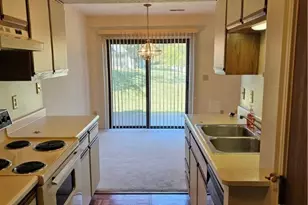 7881 Hackney Cir, Maineville, OH 45039 - Photo 11