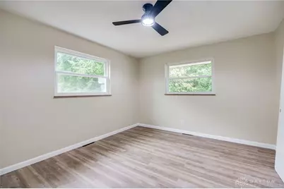 190 Oakridge Drive, Springfield, OH 45504 - Photo 17