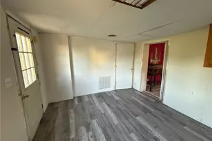 324 E Elm St, Bradford, OH 45308 - Photo 9