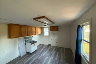 324 E Elm St, Bradford, OH 45308 - Photo 7