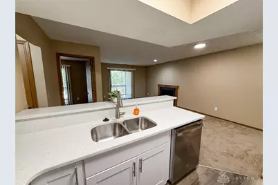 2744 Greystone Drive #E, Columbus, OH 43220 - Photo 13