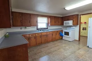 246 N Main St, Arcanum, OH 45304 - Photo 37