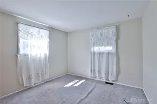 210 Zimmerman St, New Carlisle, OH 45344 - Photo 21