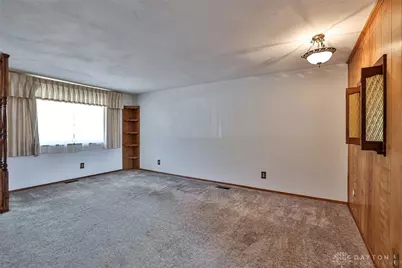 210 Zimmerman Street, New Carlisle, OH 45344 - Photo 9