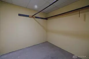 1818 Kathy Ln, Miamisburg, OH 45342 - Photo 39