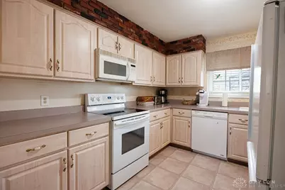 1818 Kathy Lane, Miamisburg, OH 45342 - Photo 11