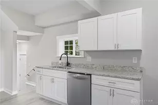 210 N Oakley Ave, Columbus, OH 43204 - Photo 9