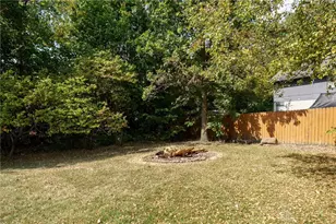 8930 Century Ln, Dayton, OH 45424 - Photo 37