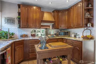 8375 N Montgomery County Line Rd, Englewood, OH 45322 - Photo 7