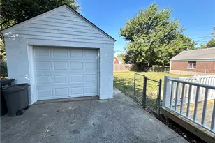 321 E Dorothy Ln, Dayton, OH 45419 - Photo 17