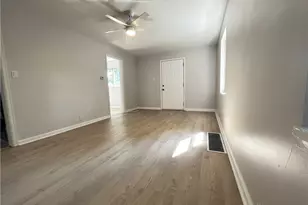 321 E Dorothy Ln, Dayton, OH 45419 - Photo 3