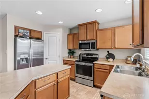 1415 Artesian Ln, Fairborn, OH 45324 - Photo 11