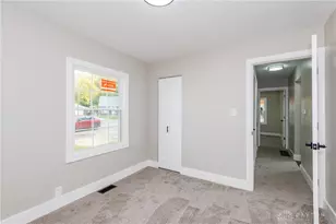 93 Thorpe Dr, Dayton, OH 45420 - Photo 15