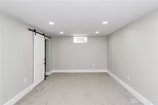 93 Thorpe Dr, Dayton, OH 45420 - Photo 33