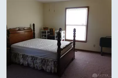 1132 Nouvelle Drive, Miamisburg, OH 45342 - Photo 9