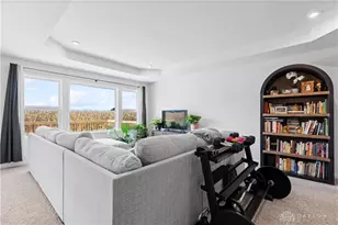 140 Kenneth Hamilton Way, Yellow Springs Vlg, OH 45387 - Photo 5