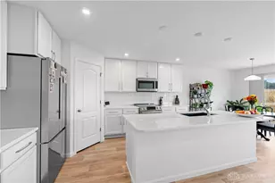 140 Kenneth Hamilton Way, Yellow Springs Vlg, OH 45387 - Photo 11