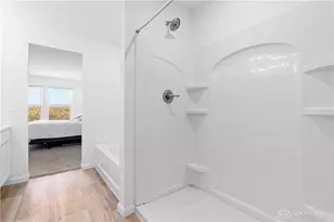 140 Kenneth Hamilton Way, Yellow Springs Vlg, OH 45387 - Photo 15