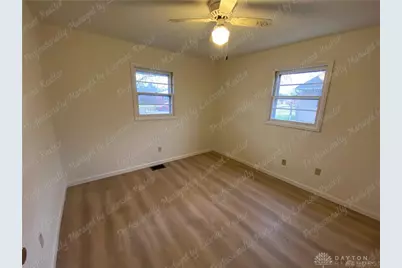 563 Buttercup Avenue, Vandalia, OH 45377 - Photo 9