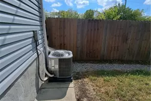 227 Livingston Ave, Dayton, OH 45403 - Photo 9