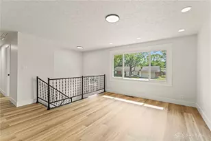 1015 Van Arden Dr, Vandalia, OH 45377 - Photo 7