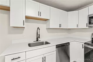 1015 Van Arden Dr, Vandalia, OH 45377 - Photo 11