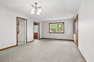 1002 S Market St, Troy, OH 45373 - Photo 5