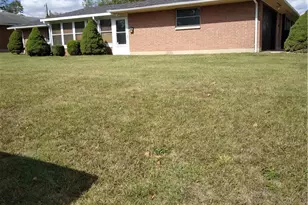 512 N Sherry Dr, Dayton, OH 45426 - Photo 1