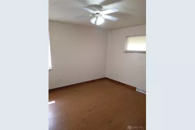 512 N Sherry Drive, Dayton, OH 45426 - Photo 15