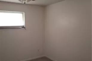 512 N Sherry Dr, Dayton, OH 45426 - Photo 13