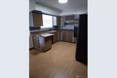 512 N Sherry Drive, Dayton, OH 45426 - Photo 7