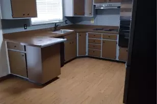 512 N Sherry Dr, Dayton, OH 45426 - Photo 7