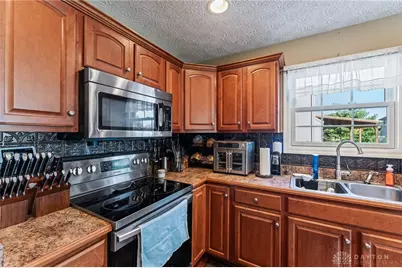 680 Loxley Lane, Troy, OH 45373 - Photo 13