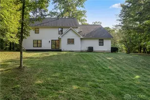 3870 Feather Heights Ct, Sugarcreek Twp, OH 45440 - Photo 13