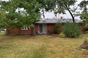 432 Scarborough Ct, New Lebanon, OH 45345 - Photo 3