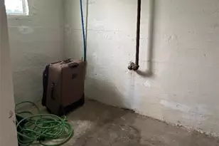 221 Brooklyn Ave, Dayton, OH 45417 - Photo 17