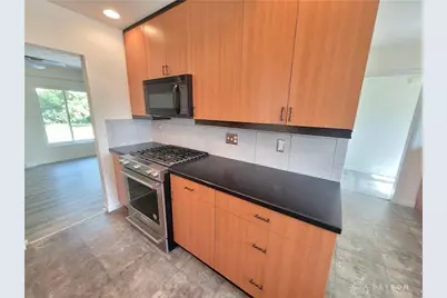 645 Brookfield Road, Dayton, OH 45429 - Photo 7