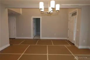 9215 Bottega South Dr, Washington Twp, OH 45458 - Photo 5