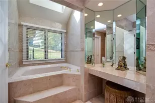 1770 W Rahn Rd, Dayton, OH 45459 - Photo 31