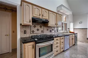 1770 W Rahn Rd, Dayton, OH 45459 - Photo 17