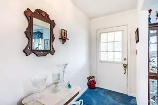 1105 Mockingbird Ln, Turtlecreek Twp, OH 45036 - Photo 9