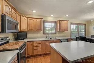 3236 Sioux Dr, Piqua, OH 45356 - Photo 13